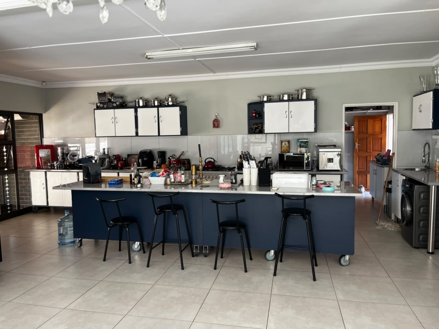 3 Bedroom Property for Sale in Flamwood North West